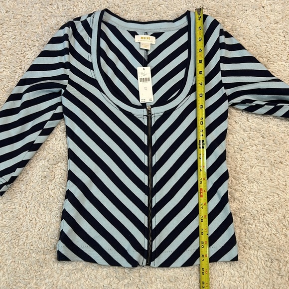 NWT ANTHRO MAEVE XS front zip scoop neck top in blue motif - Picture 7 of 10